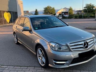 Usata Mercedes C200 AMG 184 CV (135 kW) 2011 Argento Berlina