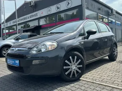 Gebraucht Fiat Punto Evo Dynamic 77 PS (56 kW) 2010 Grau Kleinwagen