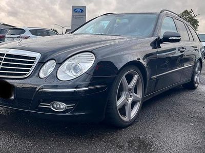 Mercedes E200