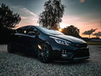Usata Kia Ceed GT GT 204 CV (150 kW) 2013 Nero Utilitaria