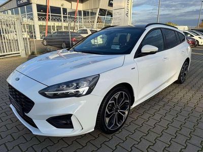 Weiß Gebraucht 2019 Ford Focus ST-Line Kombi | 17.600 € (Fairer Preis)