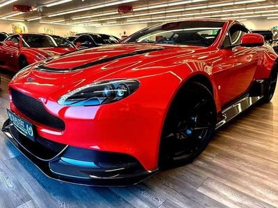 Gebraucht Aston Martin Vantage 572 PS (420 kW) 2015 Pts farbe rosso corsa Coupé