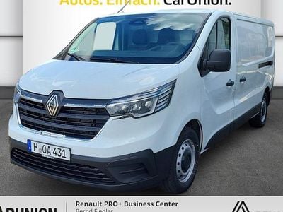 Second-hand Renault Trafic Komfort 131 CP (96 kW) 2025 Alb Monovolum
