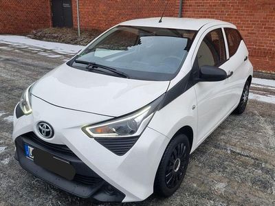 Gebraucht Toyota Aygo 72 PS (52 kW) 2020 Weiß Kleinwagen
