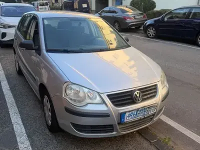 Gebraucht VW Polo Comfortline 75 PS (55 kW) 2005 Silber Kleinwagen