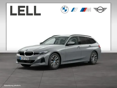 Gebraucht BMW 330 Sport Line 184 PS (135 kW) 2022 Skyscraper grau Kombi