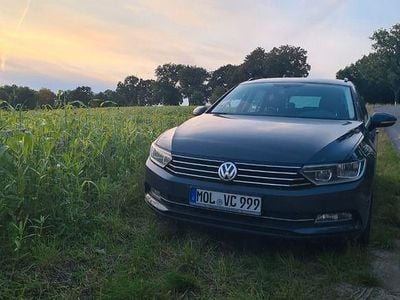 Gebraucht VW Passat Comfortline 120 PS (88 kW) 2016 Grau Kombi