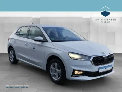 Gebraucht Skoda Fabia Selection 95 PS (69 kW) 2025 Moonweiß perleffekt Kleinwagen