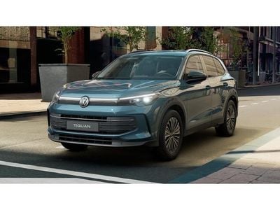 Nightshade blue metallic Gebraucht 2025 VW Tiguan Goal SUV | 37.425 € (Guter Preis)