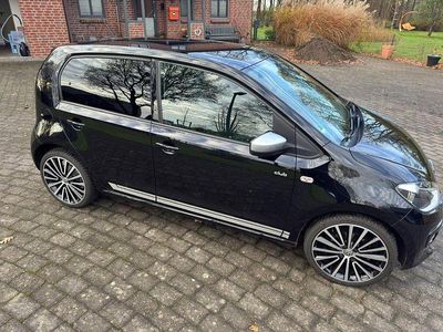 Schwarz Gebraucht 2016 VW up! CLUB Kleinwagen | 8.900 € (Fairer Preis)