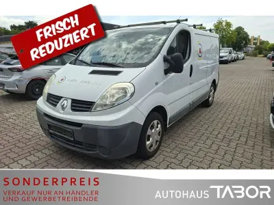 Gebraucht Renault Trafic 90 PS (66 kW) 2011 Weiss casablanca Van / Kleinbus