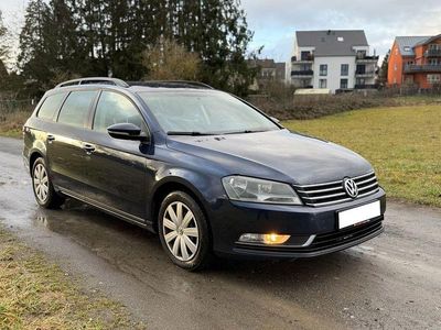 Gebraucht VW Passat Comfortline 140 PS (102 kW) 2011 Blau Kombi
