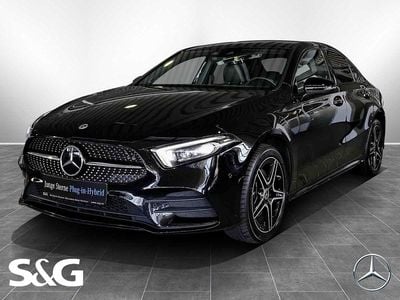 Metalliclack kosmosschwarz Gebraucht 2022 Mercedes A250 AMG line Limousine | 27.960 € (Fairer Preis)