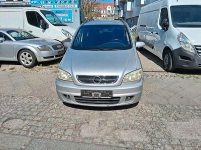 Usata Opel Zafira Elegance 147 CV (108 kW) 2004 Argento Monovolume