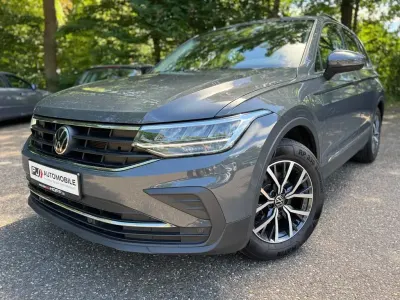 Gebraucht VW Tiguan Life 150 PS (110 kW) 2022 Grau SUV