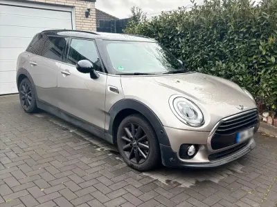 Gebraucht Mini Cooper D Clubman 150 PS (110 kW) 2017 Grau Kombi