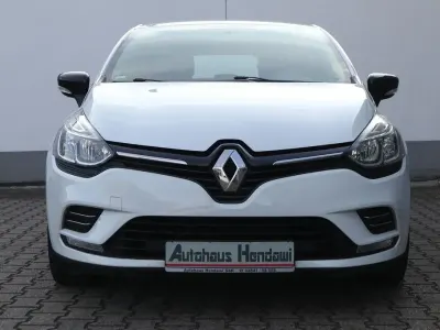 Gebraucht Renault Clio IV LIMITED 75 PS (55 kW) 2018 Weiß Limousine