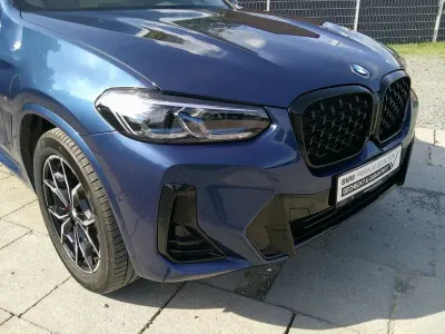 Gebraucht BMW X4 M Sport 190 PS (139 kW) 2025 Blau SUV