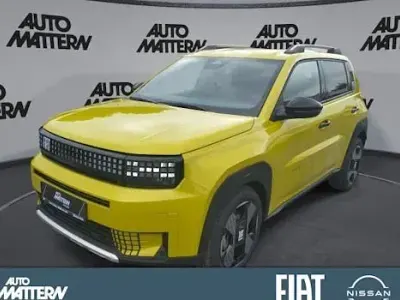 Nouă Fiat Grande Panda La Prima 110 CP (80 kW) 2025 Galben Hatchback