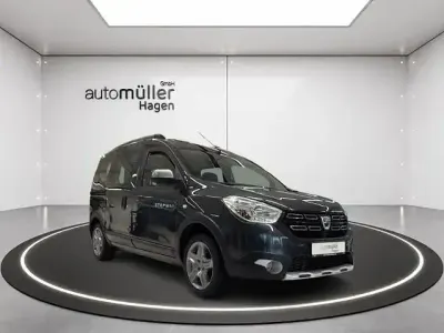 Gebraucht Dacia Dokker Stepway 102 PS (75 kW) 2019 Grau comete Van / Kleinbus