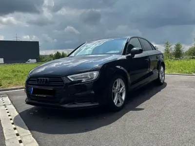 Gebraucht Audi A3 Ambiente 150 PS (110 kW) 2020 Schwarz Limousine