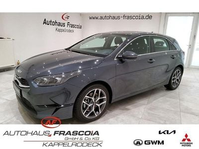 Gebraucht Kia Ceed Spirit 140 PS (102 kW) 2025 Grau Kleinwagen