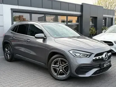 Usata Mercedes GLA200 AMG 163 CV (119 kW) 2022 Grigio SUV
