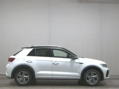 Second-hand VW T-Roc R-line 110 CP (80 kW) 2023 Alb SUV