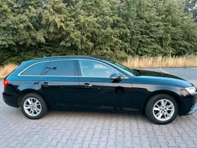 Gebraucht Audi A4 150 PS (110 kW) 2018 Schwarz Kombi