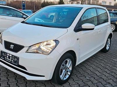 Weiß Gebraucht 2015 Seat Mii Chic Kleinwagen | 5.500 € (Etwas zu teuer)