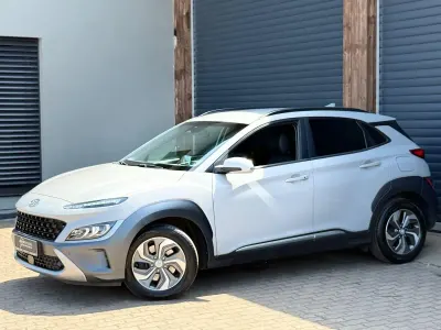 Gebraucht Hyundai Kona 105 PS (77 kW) 2022 Grau SUV