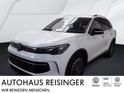Pure white (weiß) Gebraucht 2025 VW Tiguan Goal SUV | 35.990 € (Superpreis)