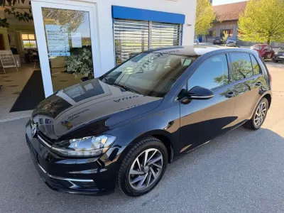 Gebraucht VW Golf VII Sound 125 PS (91 kW) 2018 Schwarz Limousine