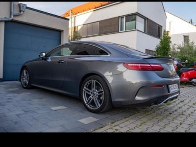 Mercedes E300