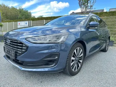 Używany Ford Focus Titanium X 125 KM (91 kW) 2023 Niebieski Sedan/Limuzyna