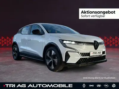 Gebraucht Renault Megane E-Tech Equilibre 96 kW (131 PS) 2022 Arktis weiß Limousine