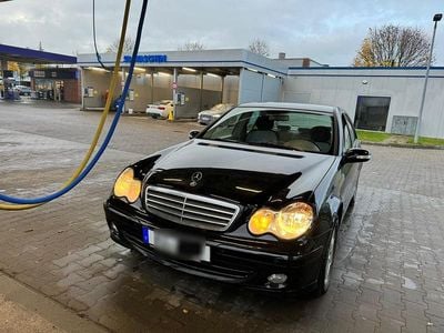 Gebraucht Mercedes C180 143 PS (105 kW) 2005 Schwarz Limousine
