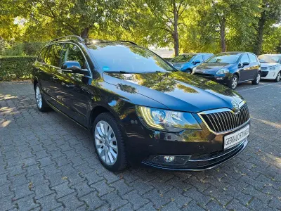 Gebraucht Skoda Superb Exclusive 170 PS (125 kW) 2014 Schwarz Limousine
