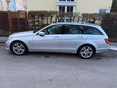 Brugt Mercedes C200 Avantgarde 136 HK (100 kW) 2011 Sølv Sedan