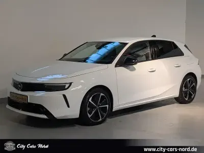 Gebraucht Opel Astra Edition 181 PS (133 kW) 2022 Weiß Kleinwagen