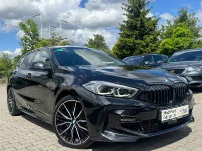 Gebraucht BMW 118 M Sport 136 PS (100 kW) 2024 Saphirschwarz Kleinwagen