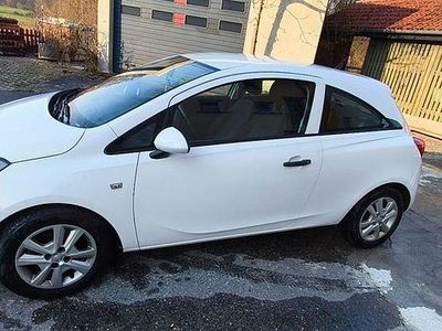 Gebraucht Opel Corsa Edition 69 PS (50 kW) 2014 Weiß Kleinwagen