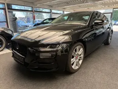 Second-hand Jaguar XE S 204 CP (150 kW) 2021 Negru Berlinǎ