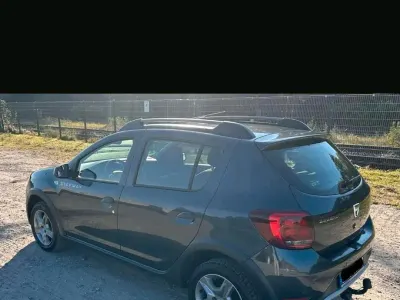 Gebraucht Dacia Sandero Stepway 90 PS (66 kW) 2017 Grau Kleinwagen