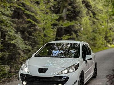 Gebraucht Peugeot 207 150 PS (110 kW) 2008 Limousine