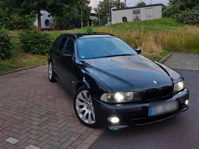 BMW 525