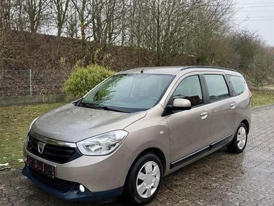 Gebraucht Dacia Lodgy Lauréate 116 PS (85 kW) 2014 Braun Van / Kleinbus