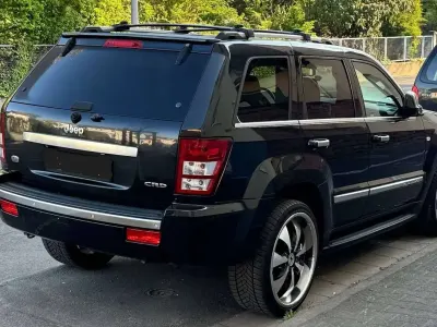 Käytetty Jeep Grand Cherokee Overland 218 HP (160 kW) 2010 Musta Katumaasturi