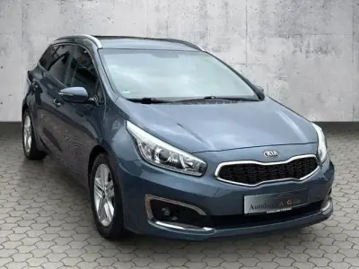 Gebraucht Kia Ceed Sportswagon Spirit 135 PS (99 kW) 2016 Grau Kombi