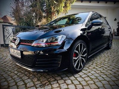 Gebraucht VW Golf VII GTI 230 PS (169 kW) 2016 Schwarz Limousine